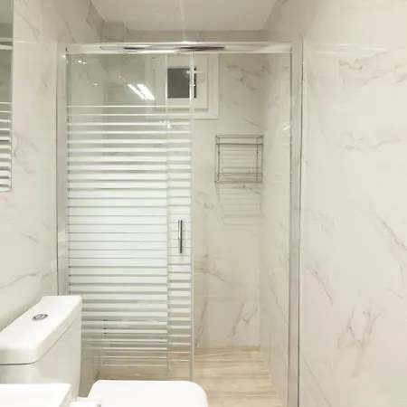 White Lux House In Town Apartment Thessaloniki